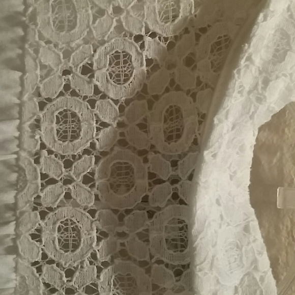 Ivory Top - Picture 5 of 6